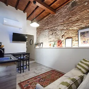 https://apt-dante-in-the-historic-center.it-tuscanyhotel.com